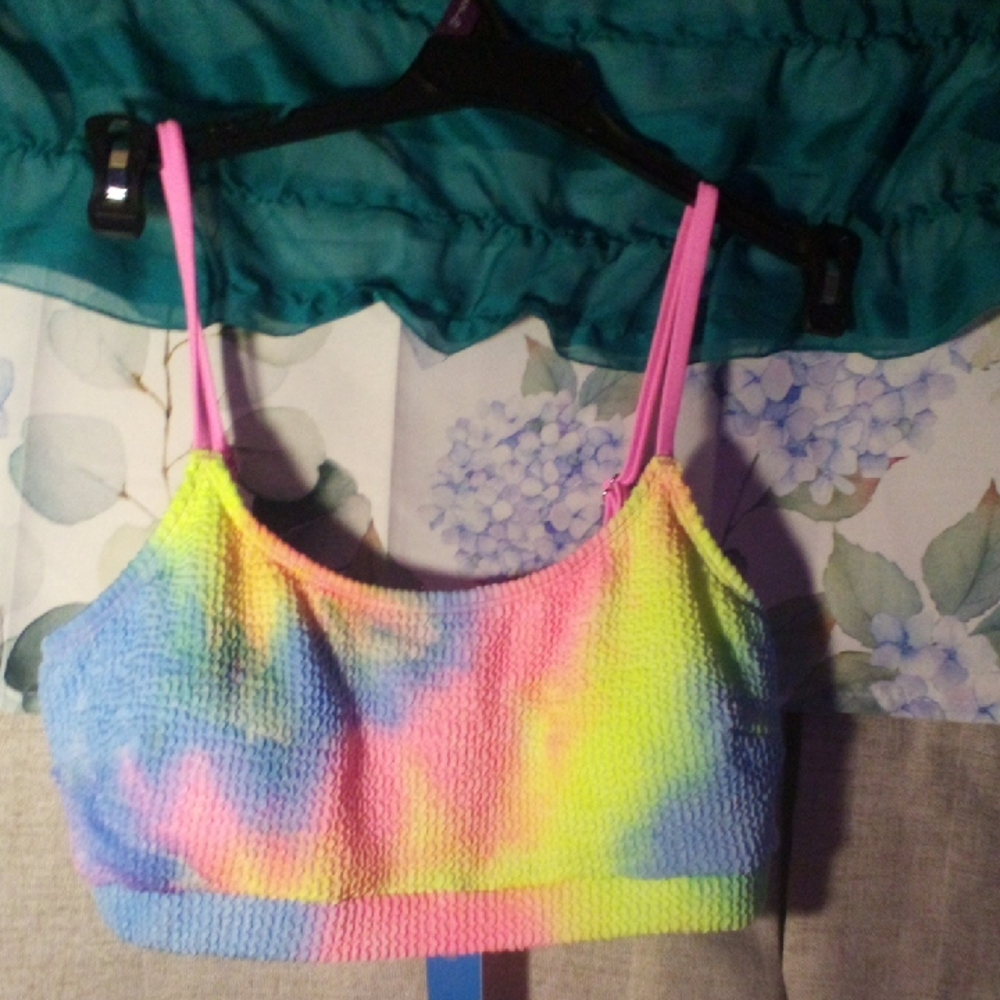 NWT! Cupshe Multicolor Bikini Top